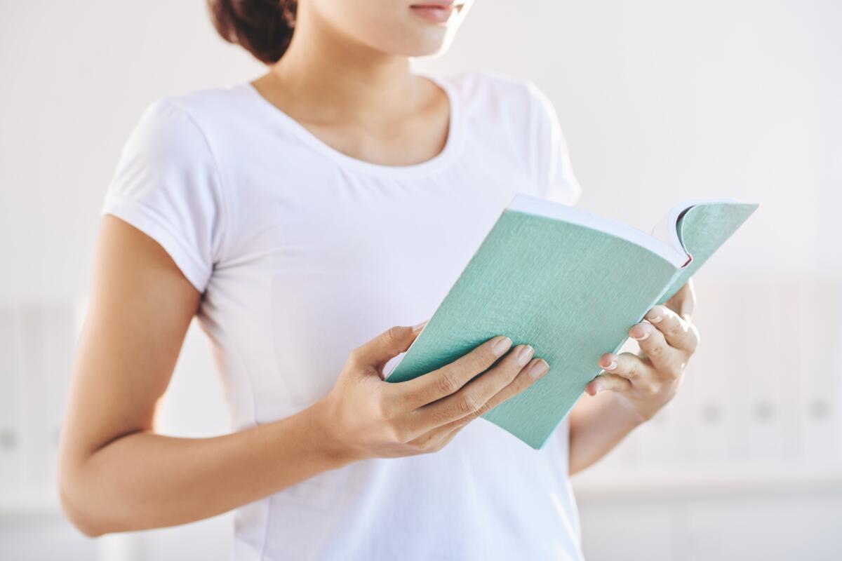 Reading woman